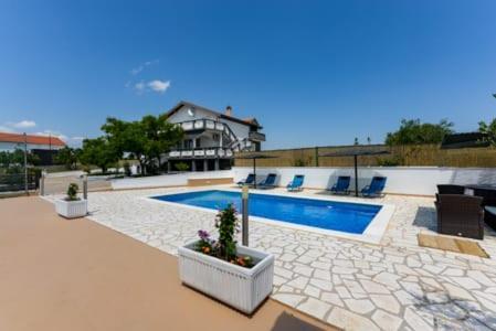 Villa Luka Donje Rastane المظهر الخارجي الصورة